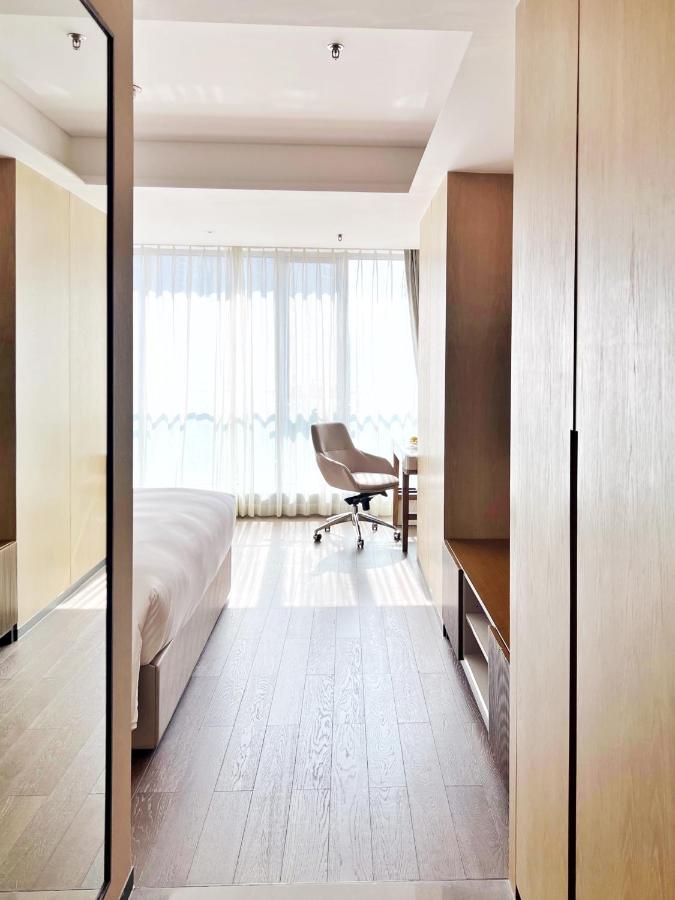Marriott Executive Apartments Tsjoengking Buitenkant foto